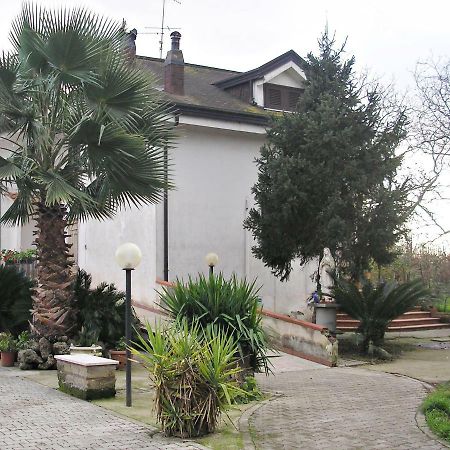 Appartamento Per 4 Persone Acerra Exterior photo