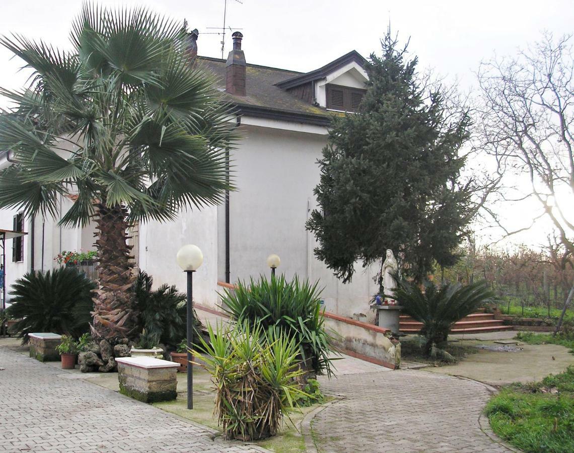 Appartamento Per 4 Persone Acerra Exterior photo